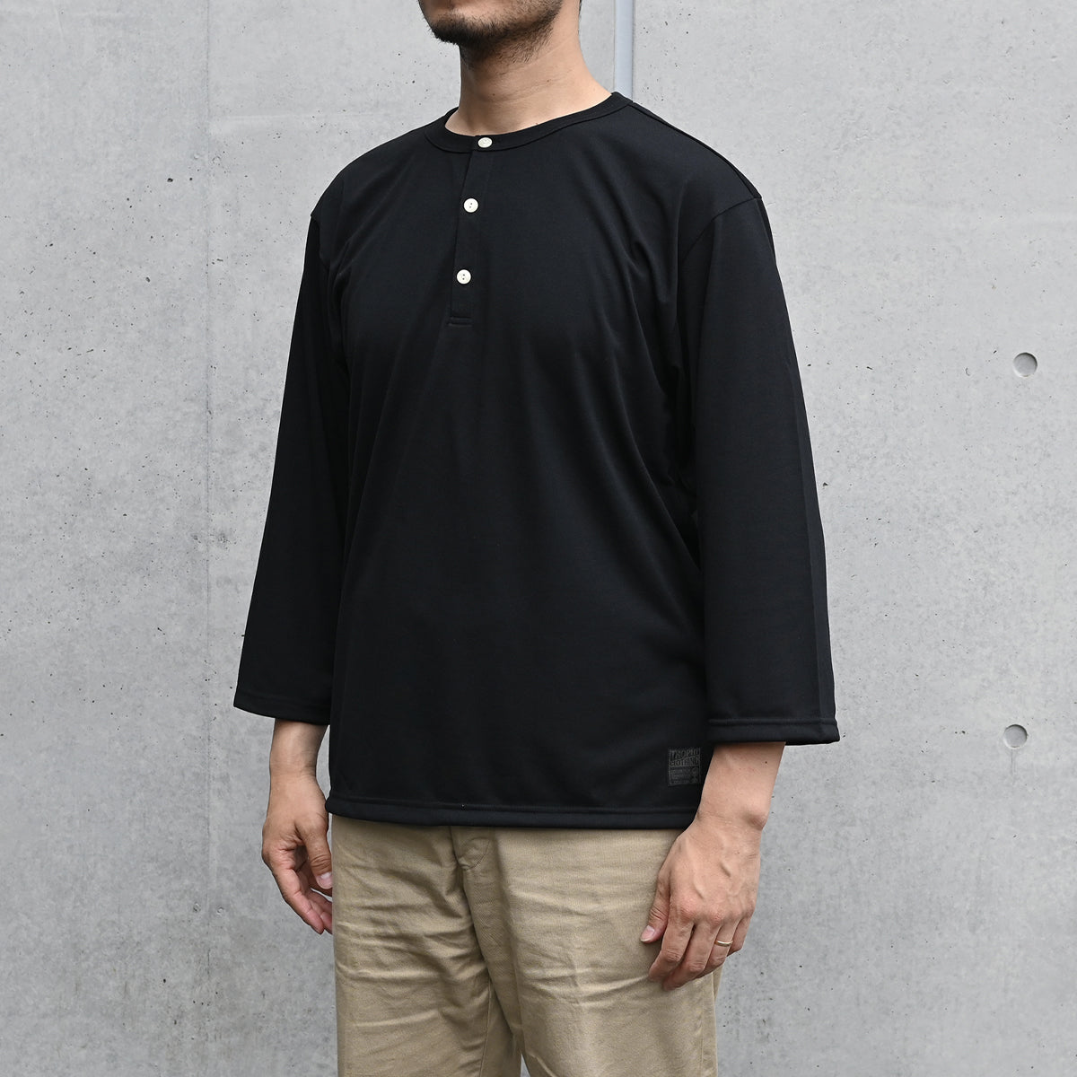 "MONOCHROME" RD Sleeping Tee / TRMN-204