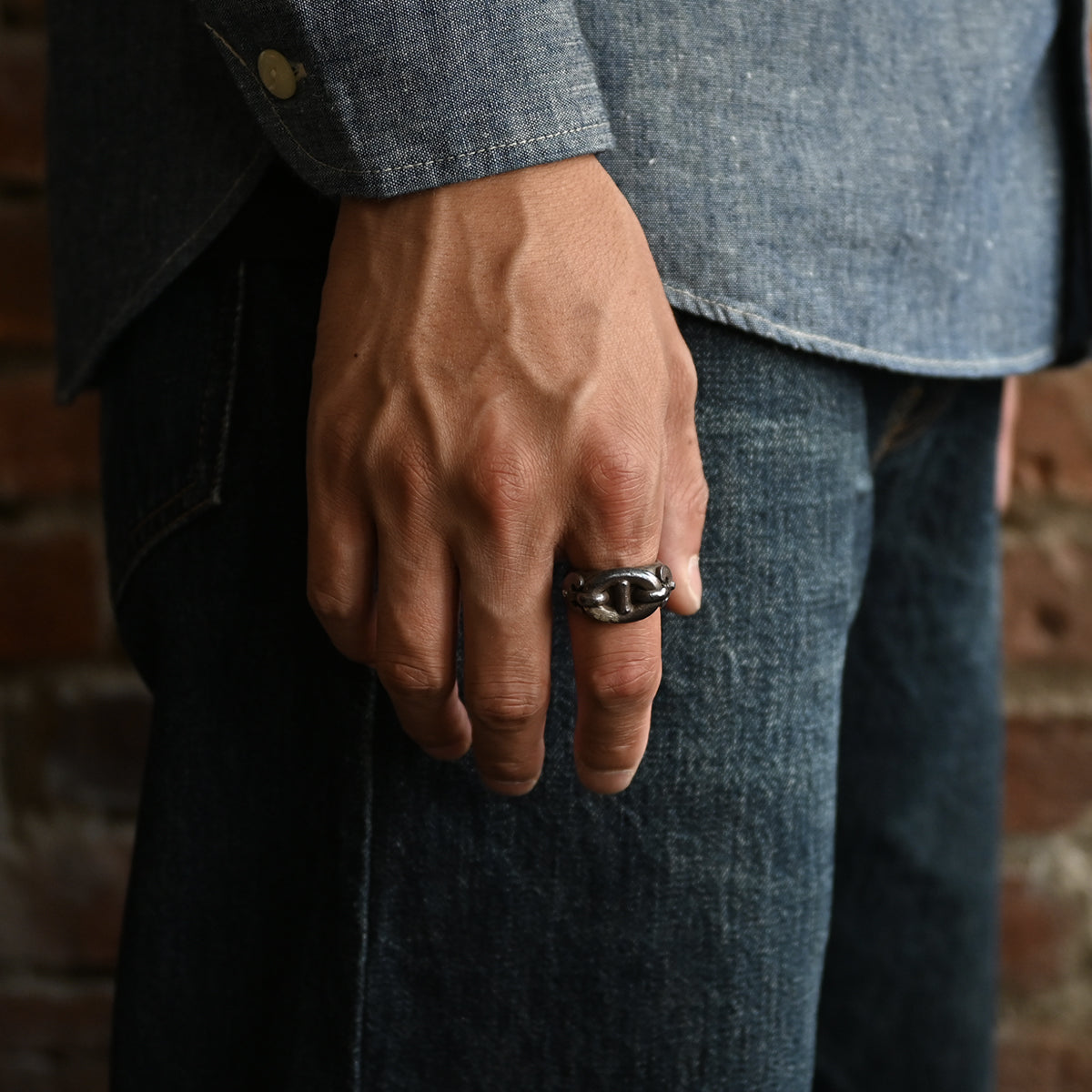 "Lynch Silversmith" Anchor Ring (L)
