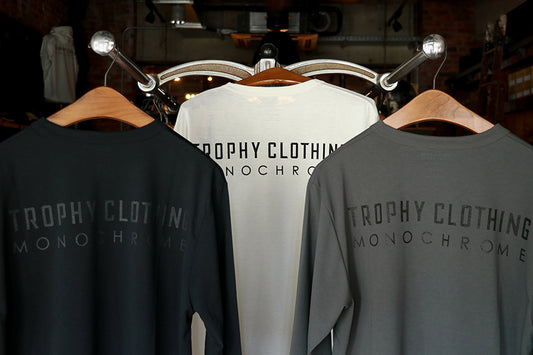 "MONOCHROME" Logo RD Pocket L/S Tee