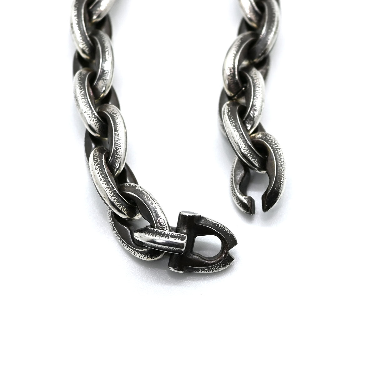"Lynch Silversmith"Casting Bracelet(S) Angle Link