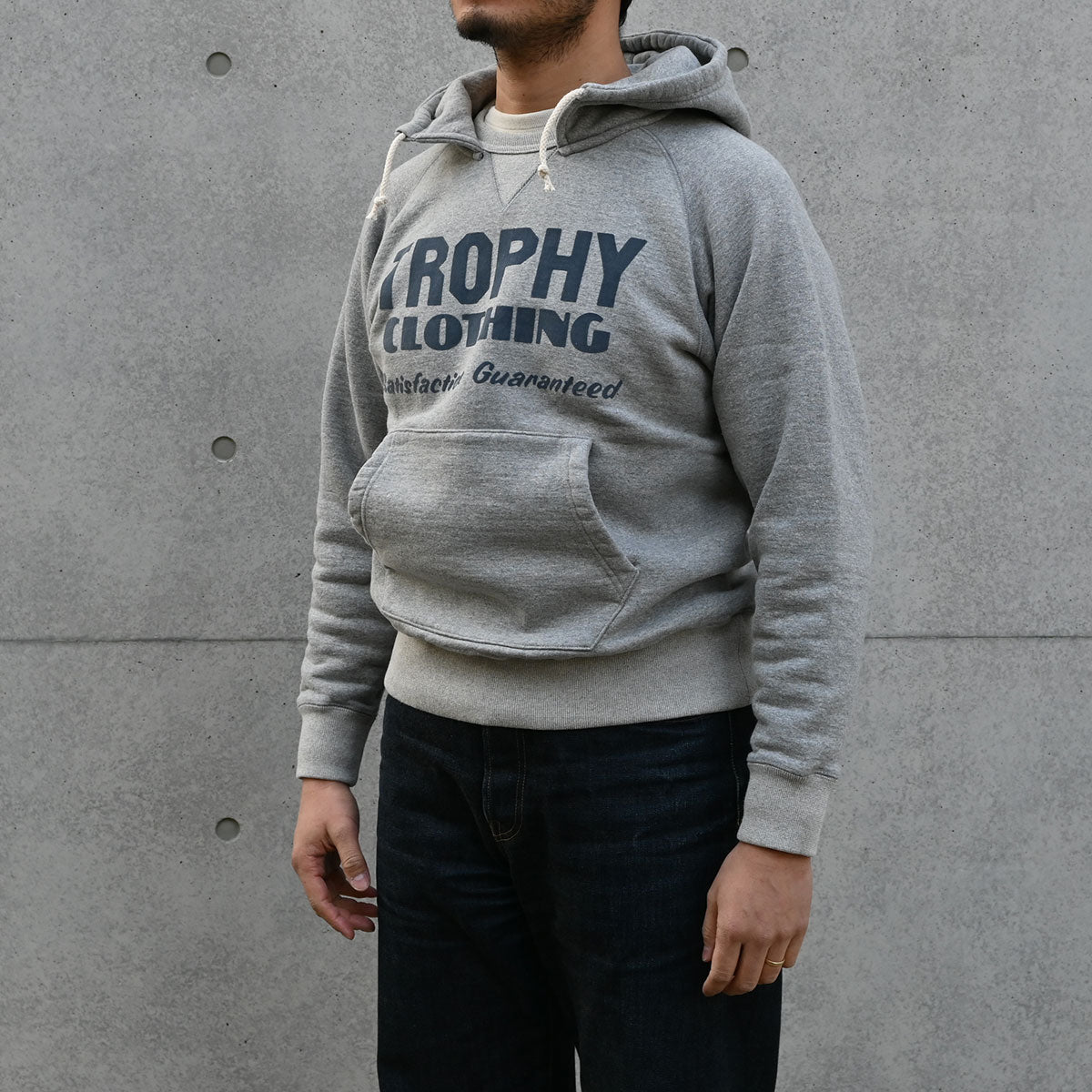 Block Logo Hoodie Sweatshirt / TR24AW-209